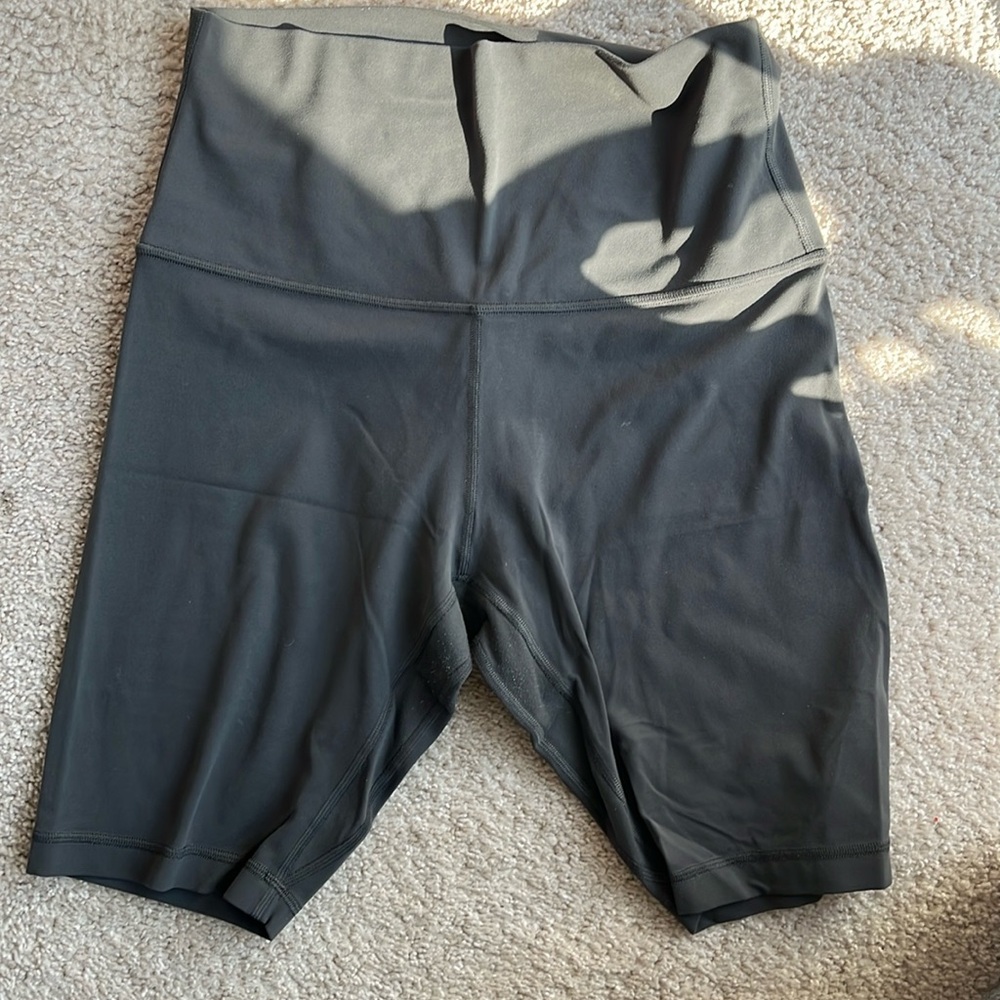 NWT Lululemon Gray Align Bike Shorts 10" Inseam